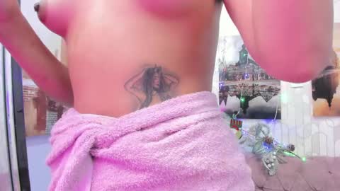 Lara Murphy online show from December 13, 1:37 am