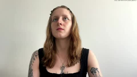 Lara online show from June 4, 11:38 am