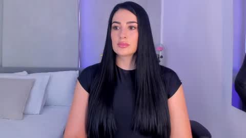 Laura online show from July 12, 7:38 pm
