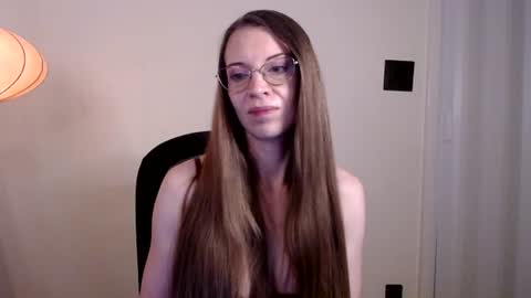Snapshot of larawintersxxx chatting on July 15, 8:36 pm larawintersxxx online show from July 15, 8:36 pm