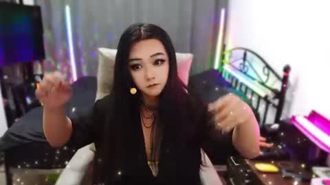 Snapshot of lareinasdog chatting on July 12, 5:15 pm ToT online show from July 12, 5:15 pm