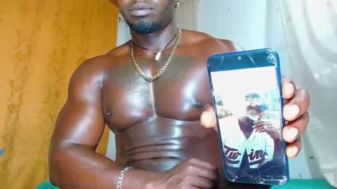 Snapshot of largo_eddy chatting on January 18, 1:18 pm Largo eddy online show from January 18, 1:18 pm