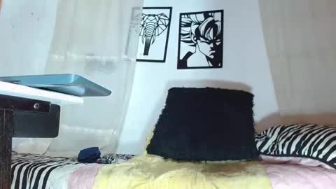 Snapshot of largo_eddy chatting on February 18, 6:59 am Largo eddy online show from February 18, 6:59 am