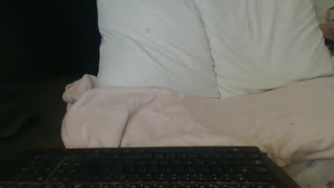 Snapshot of lariss__ chatting on May 3, 10:21 am Lariss online show from May 3, 10:21 am