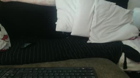 Snapshot of lariss__ chatting on May 19, 6:09 am Lariss online show from May 19, 6:09 am
