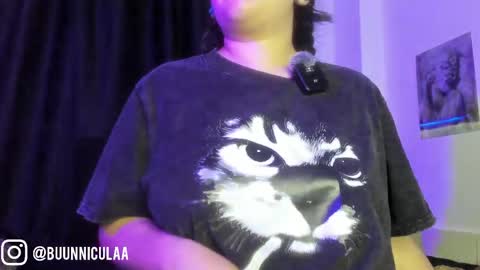 Snapshot of larissa01_ chatting on June 8, 7:58 pm Lari online show from June 8, 7:58 pm