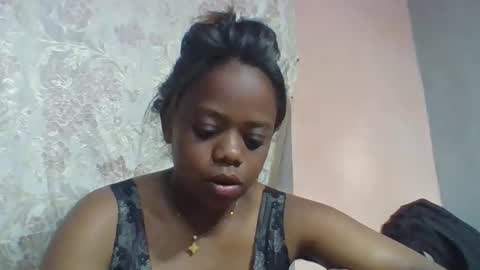 Snapshot of larissa645771 chatting on May 6, 5:07 pm larissa645771 online show from May 6, 5:07 pm