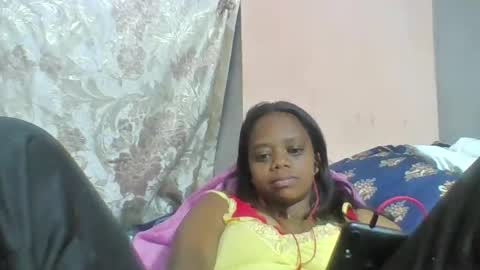 Snapshot of larissa645771 chatting on May 11, 2:45 pm larissa645771 online show from May 11, 2:45 pm