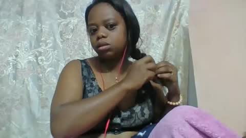 Snapshot of larissa645771 chatting on May 14, 2:29 am larissa645771 online show from May 14, 2:29 am