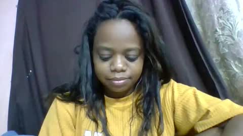 Snapshot of larissa645771 chatting on June 5, 7:30 pm larissa645771 online show from June 5, 7:30 pm