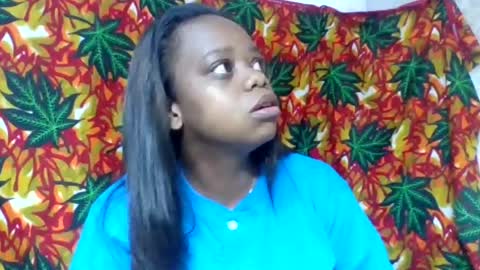 Snapshot of larissa645771 chatting on June 15, 5:09 am larissa645771 online show from June 15, 5:09 am