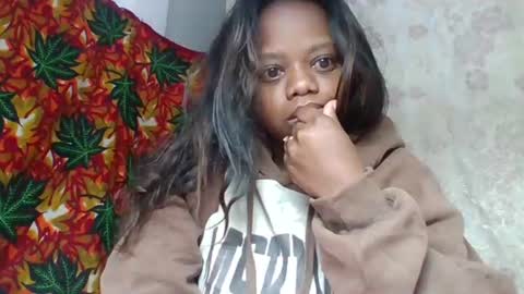 Snapshot of larissa645771 chatting on June 26, 3:22 am larissa645771 online show from June 26, 3:22 am
