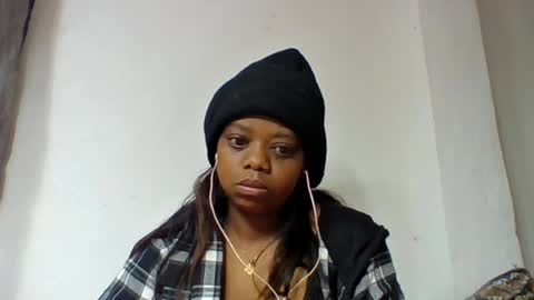 Snapshot of larissa645771 chatting on July 6, 5:26 am larissa645771 online show from July 6, 5:26 am