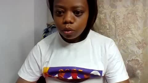 Snapshot of larissa645771 chatting on July 12, 2:46 am larissa645771 online show from July 12, 2:46 am