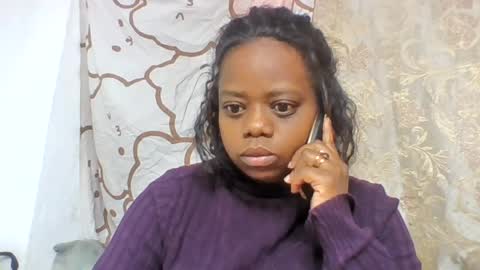 Snapshot of larissa645771 chatting on July 25, 8:01 am larissa645771 online show from July 25, 8:01 am