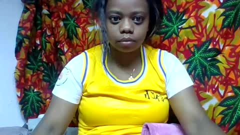 Snapshot of larissa645771 chatting on July 27, 10:11 am larissa645771 online show from July 27, 10:11 am