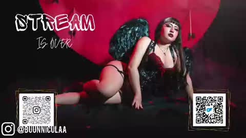 Snapshot of larissa___ chatting on June 25, 5:12 am Lari online show from June 25, 5:12 am