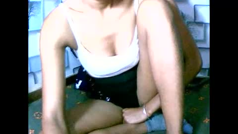 Snapshot of larra27 chatting on December 14, 9:30 pm Malala online show from December 14, 9:30 pm