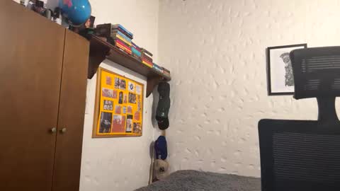 andrew online show from November 10, 1:10 pm