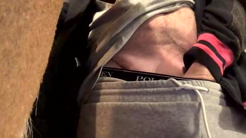 larrythelover23 online show from January 15, 2:05 am