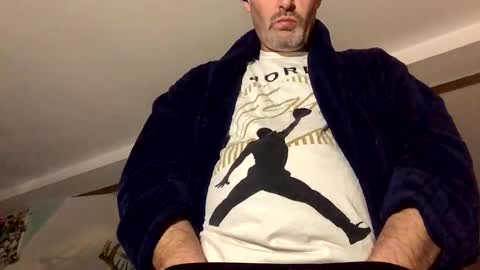 larrythelover23 online show from February 2, 6:12 am