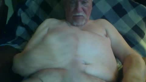 Snapshot of larryw01 chatting on June 12, 2:05 pm larryw01 online show from June 12, 2:05 pm