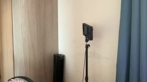 Snapshot of larsskeet chatting on July 13, 5:49 pm larsskeet online show from July 13, 5:49 pm