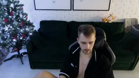 Lars online show from December 6, 1:29 am