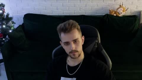 Lars online show from December 11, 5:32 am