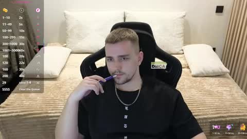 Lars online show from May 14, 8:26 pm