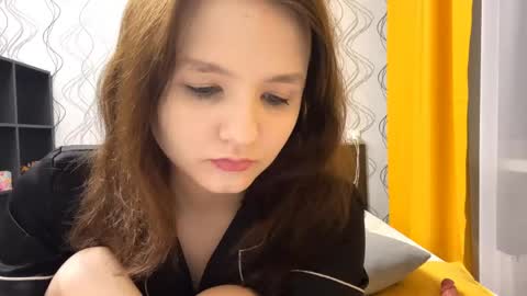 Mila online show from June 3, 7:08 pm