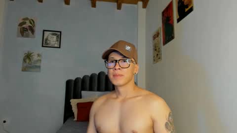 lass_nazar online show from May 23, 1:22 am