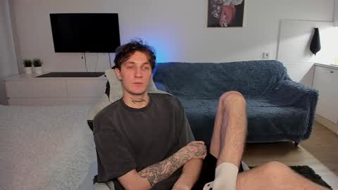 Snapshot of lastnight4you chatting on December 11, 9:01 pm acie online show from December 11, 9:01 pm