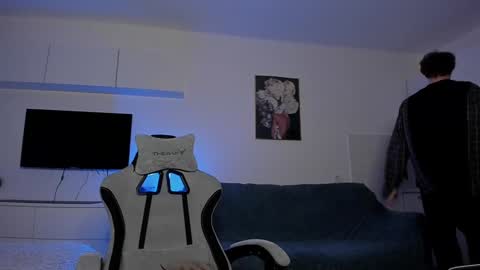 Snapshot of lastnight4you chatting on January 31, 2:37 am acie online show from January 31, 2:37 am