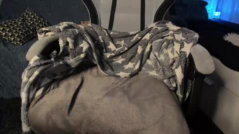 Snapshot of lastnight4you chatting on December 15, 6:39 am acie online show from December 15, 6:39 am