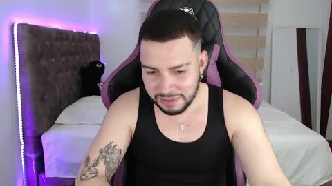 Snapshot of latam_ chatting on March 11, 7:04 am YOUR BABY online show from March 11, 7:04 am