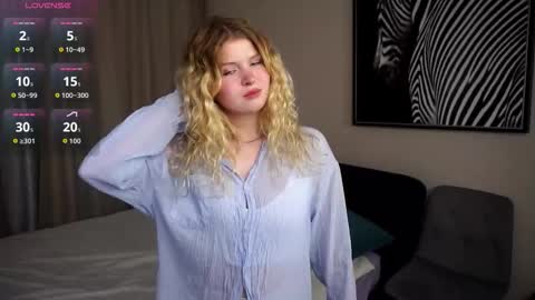 Snapshot of latanyabarthel chatting on September 10, 5:35 pm Jay online show from September 10, 5:35 pm