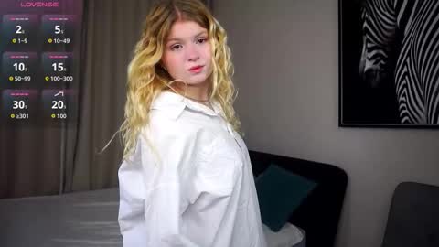 Snapshot of latanyabarthel chatting on September 13, 5:46 pm Jay online show from September 13, 5:46 pm