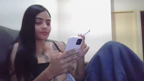 Snapshot of latenightlesbiancouple chatting on July 16, 7:03 am My life through the lens online show from July 16, 7:03 am