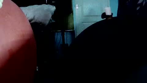 latexchris77 online show from February 24, 7:39 am