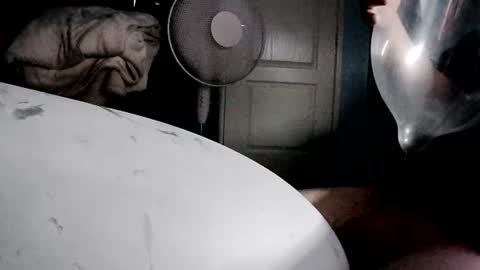 Snapshot of latexchris77 chatting on June 28, 9:43 pm latexchris77 online show from June 28, 9:43 pm