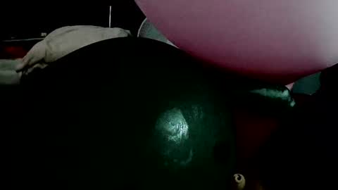 Snapshot of latexchris77 chatting on July 21, 7:16 pm latexchris77 online show from July 21, 7:16 pm
