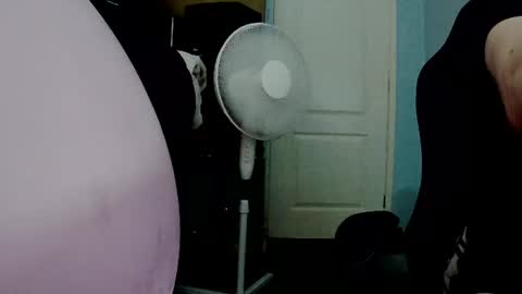 Snapshot of latexchris77 chatting on July 26, 7:15 am latexchris77 online show from July 26, 7:15 am