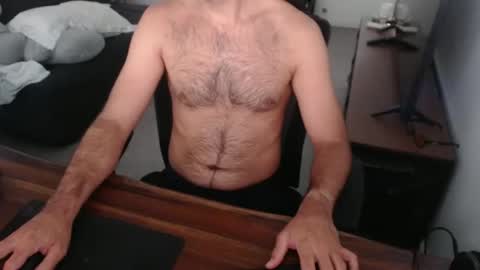 Snapshot of latexdave84 chatting on April 13, 1:00 am latexdave84 online show from April 13, 1:00 am