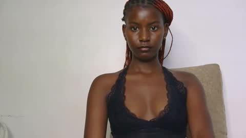 latiffaah_xx online show from March 9, 11:14 am