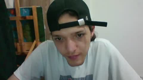 Snapshot of latin_boi6 chatting on August 6, 1:07 am Angel online show from August 6, 1:07 am