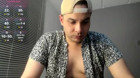 Snapshot of latin_boy_surprise chatting on June 9, 12:22 am Yisus online show from June 9, 12:22 am