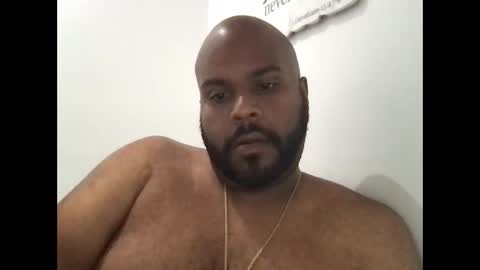 Snapshot of latin_chubby chatting on November 9, 9:13 pm latin_chubby online show from November 9, 9:13 pm