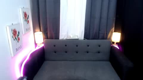 Snapshot of latina_goddes4uxxx chatting on March 7, 2:23 pm ask me online show from March 7, 2:23 pm