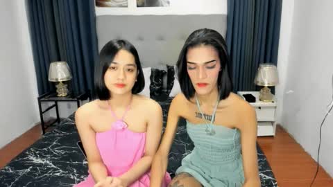 Snapshot of latina_goddes4uxxx chatting on November 4, 3:05 am ask me online show from November 4, 3:05 am